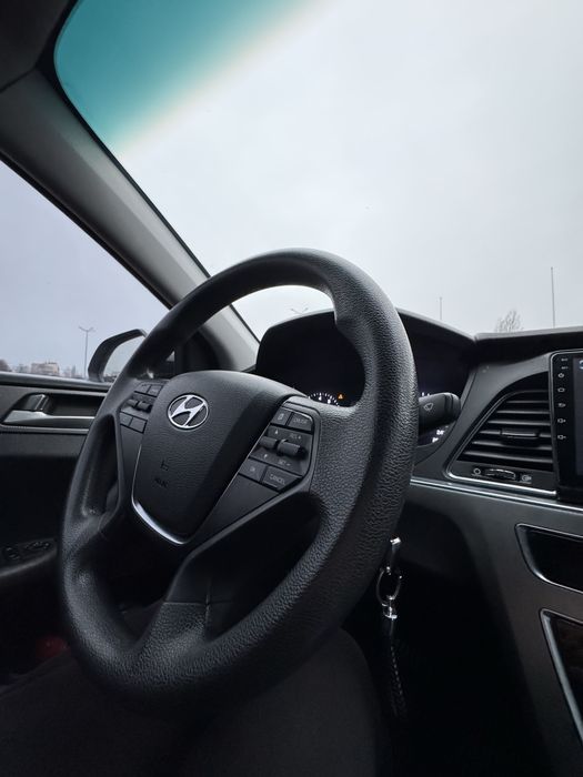 Продам HYUNDAI sonata