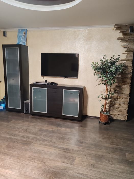 Здається в оренду 4х кімнатна квартира.