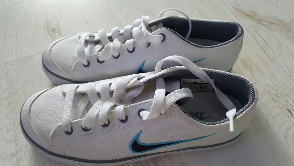 Buty Tenisówki trampki NIKE rozm. 36.5 białe