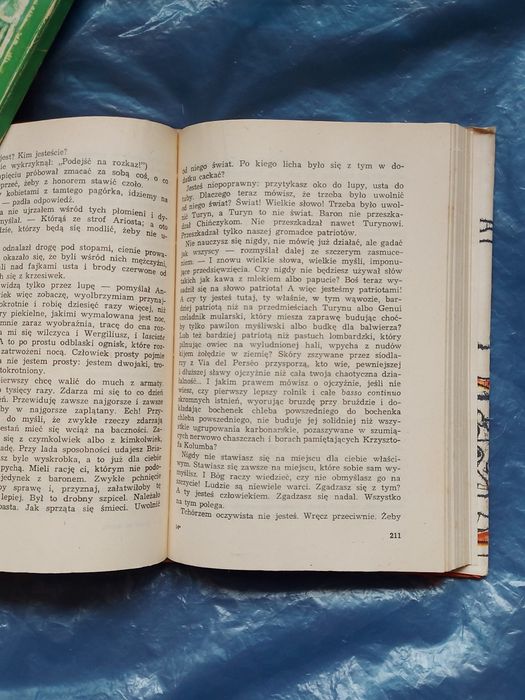 Książka HUZAR NA DACHU 1974rok