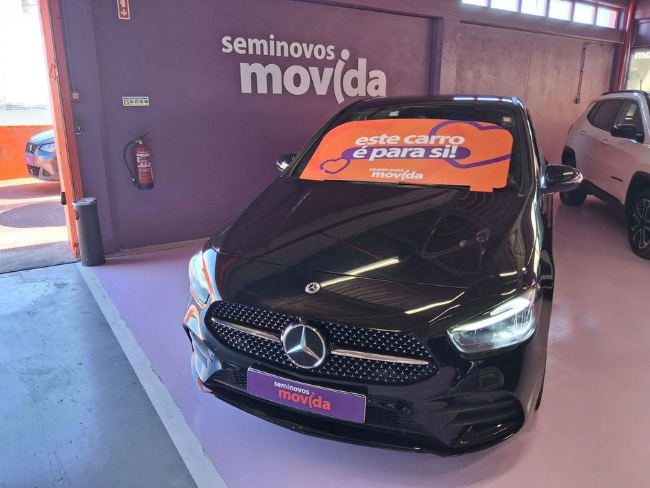 Mercedes-Benz B 180