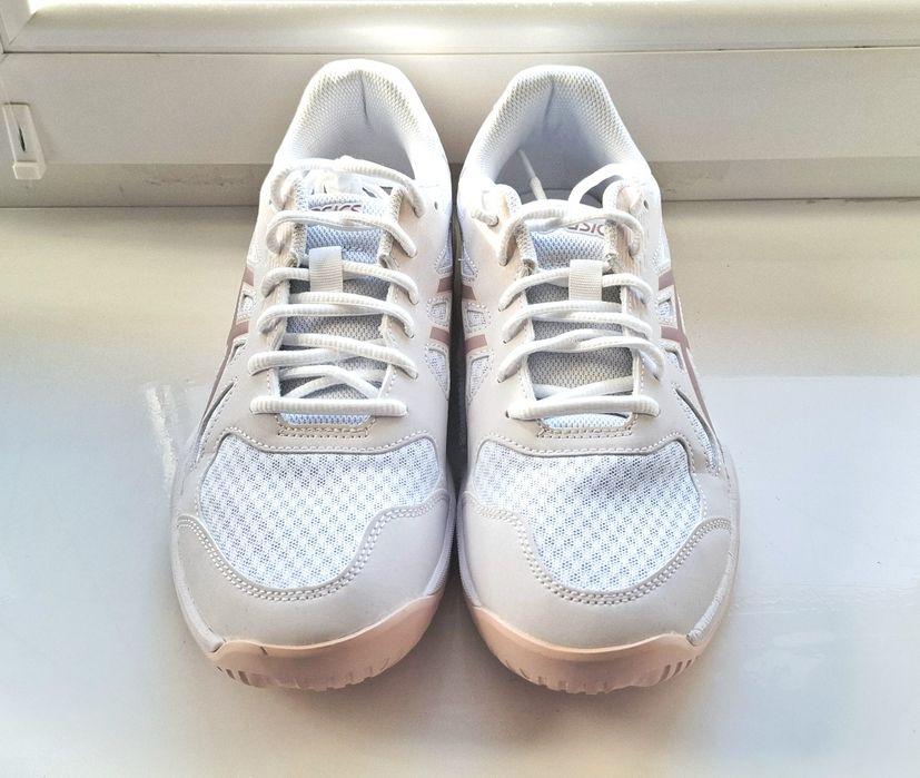 Кросівки жіночі Asics Upcourt 6, 42 розмір (26,5 см), стан ідеал