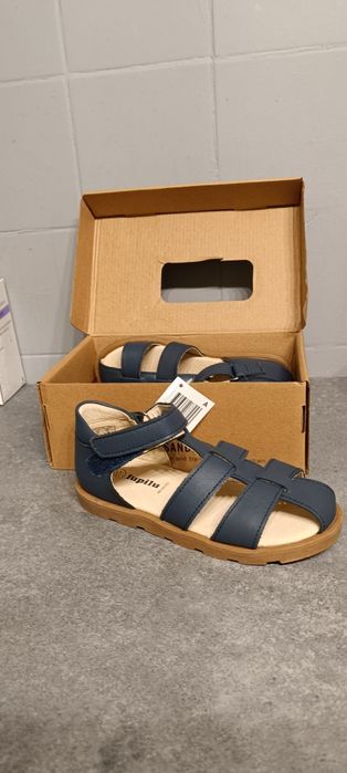 Nowe Sandałki Eko skóra 29 rozmiar