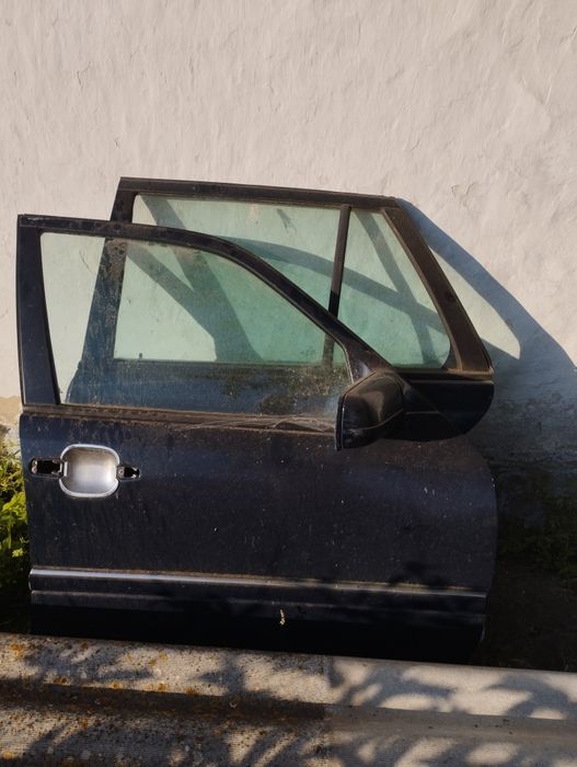 Двері мерседес c202 w220