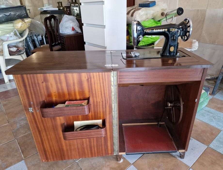 Máquina de costura Singer