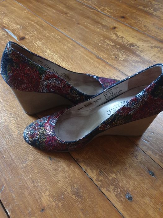 Buty na koturnie Ryłko.