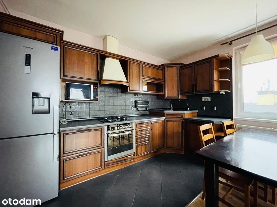 Na sprzedaż przestronne mieszkanie 78,98 m2 z widokiem na jezioro