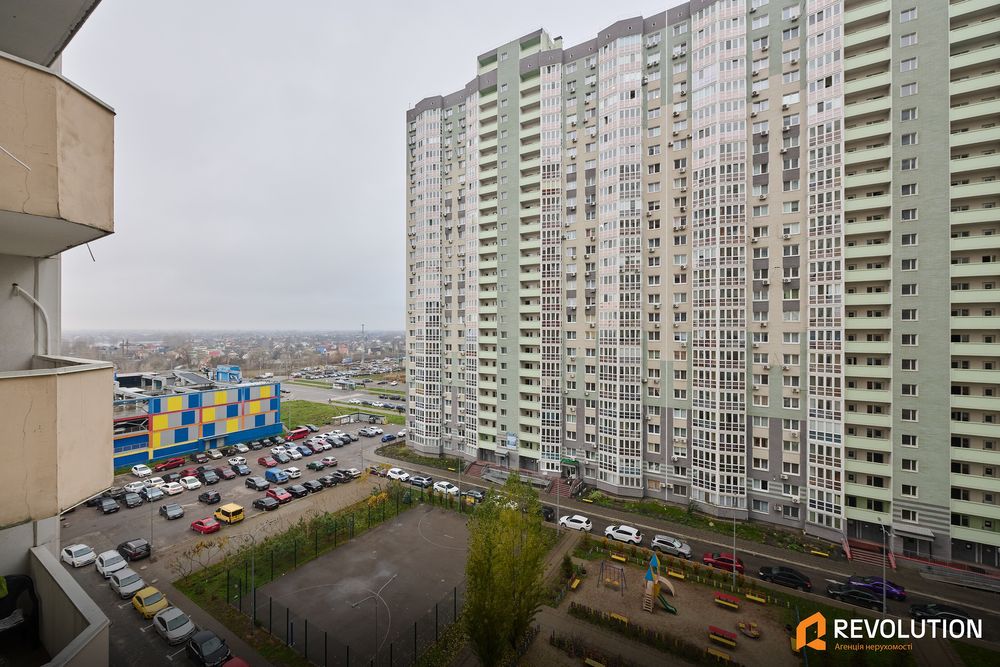 Без% , продаж 2к Софії Русової 7а, Патріотика, ремонт, метро, Осокорки