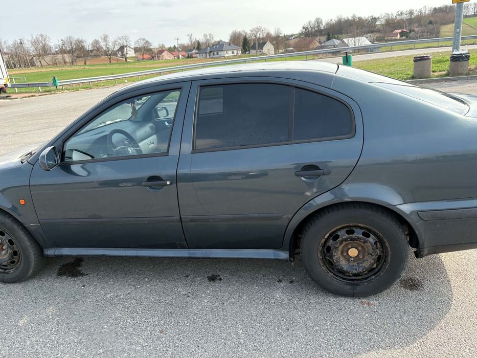 Skoda Octavia 1