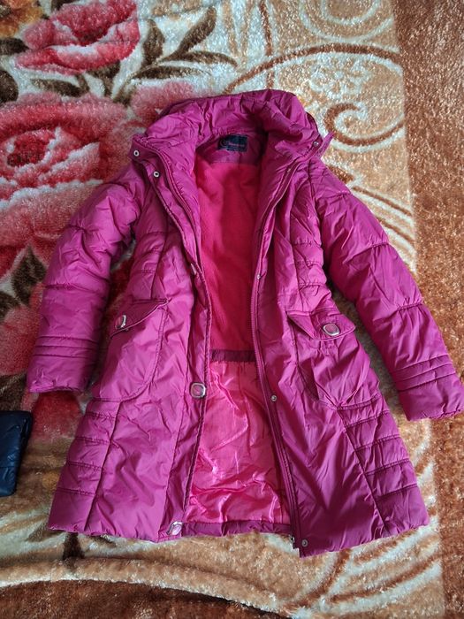 Куртка зимова на дівчинку 7-8 років