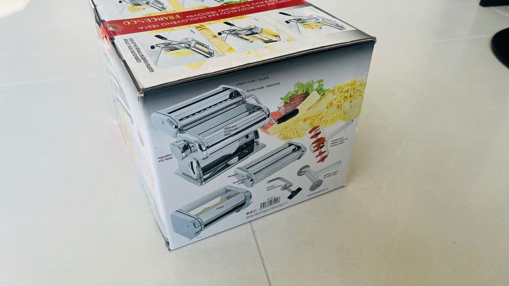 Maszynka do makaronu