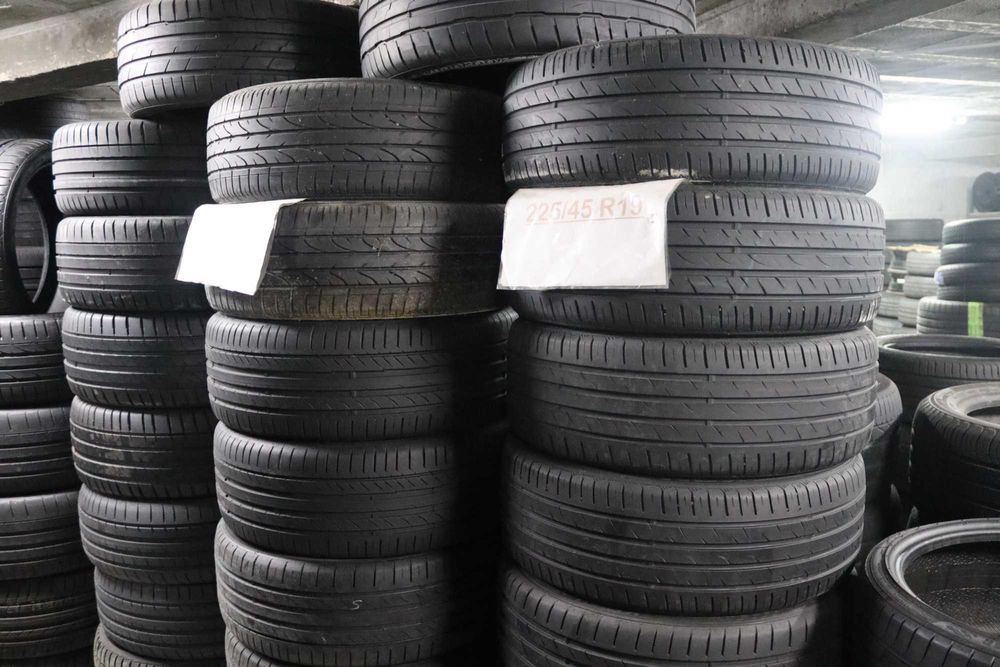 PNEUS SEMI-NOVOS COM 90% PISO 225 45 R19