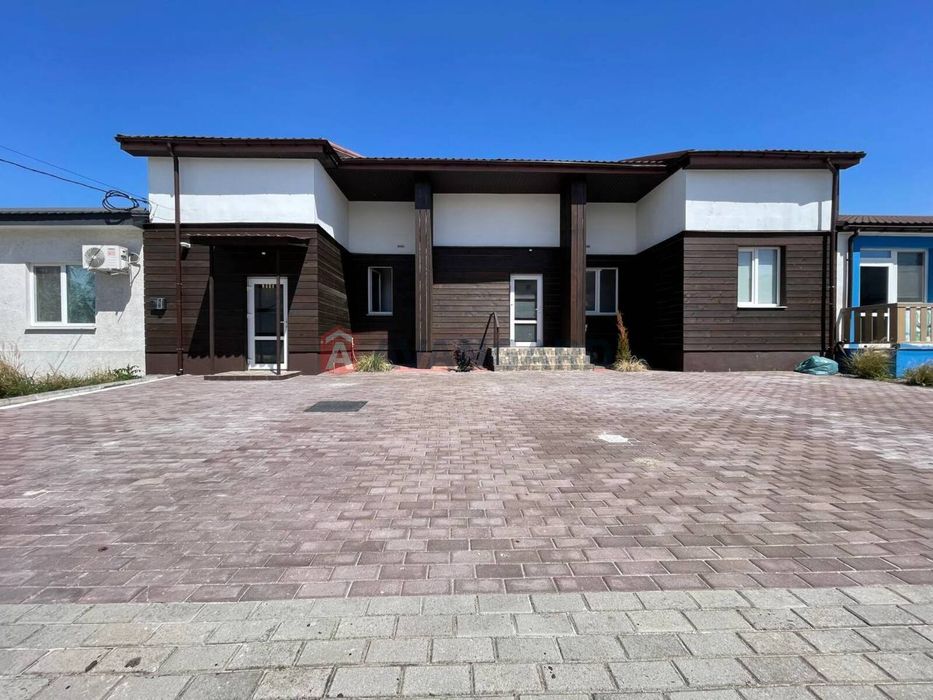 Котеджі біля Блакитних озер