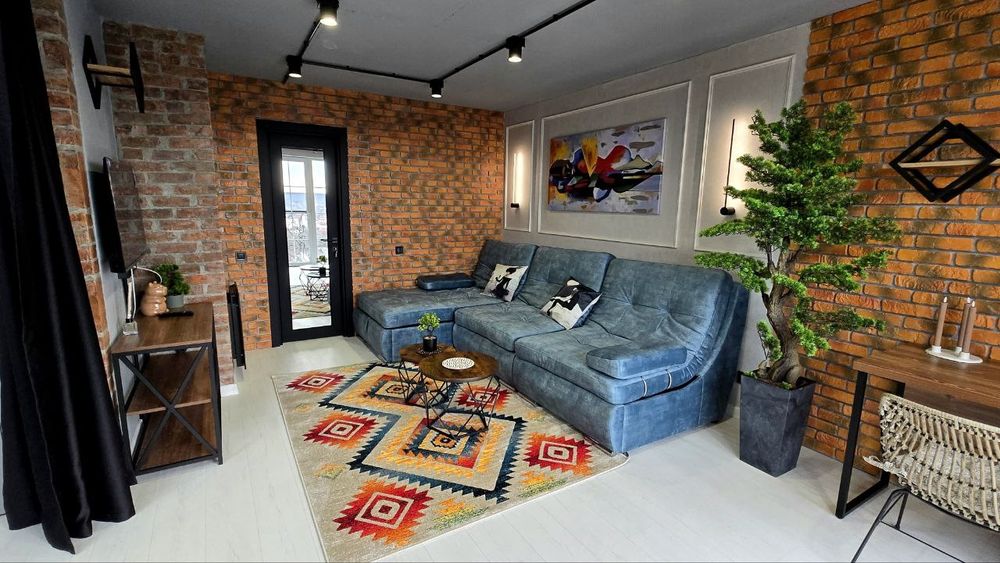 Пентхаус в центрі міста/світло завжди