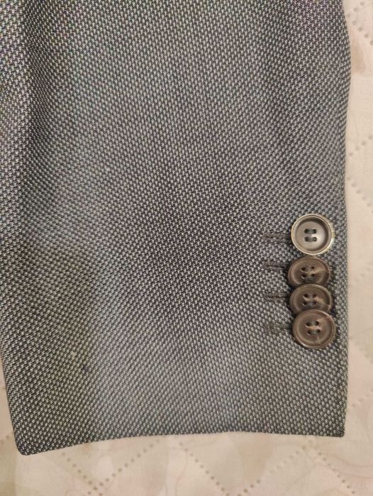 Blazer Hugo Boss tam. L em excelente estado