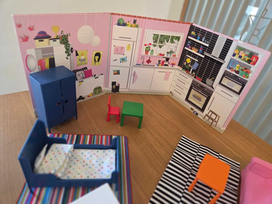 Móveis de Brincar IKEA & Capa Casa de Bonecas - Portátil e Decorativo!