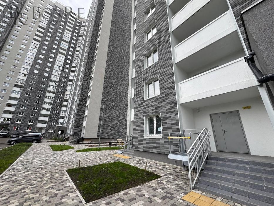 Оренда, Фасад, Торгове, ЖК Навігатор-2, 41,3м2. БЕЗ%