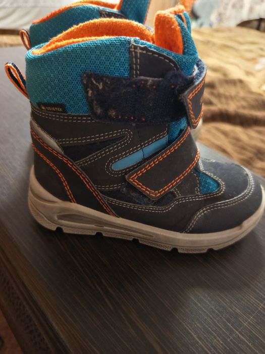 Продам дитяче еко взуття в хорошому стані