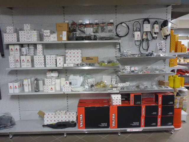 Osłony przednia oraz boczne VALTRA seria T V37_614410