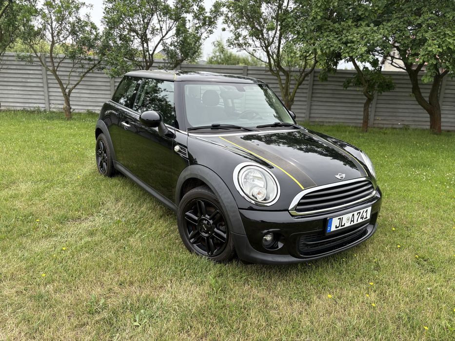 Mini One R56 1.6 benzyna 2013r czarny ladny alu16 180tys.km