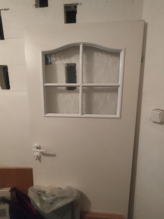 Drzwi wewnętrzne białe