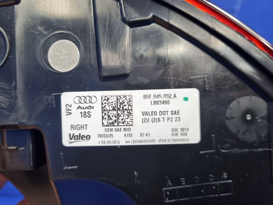 PRAWA tylna Lampa AUDI A6 85E E-tron prawa KOMPLETNA LED Nowa Oryginał | 85E945092A |