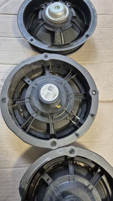 Głośniki audi A4 B8