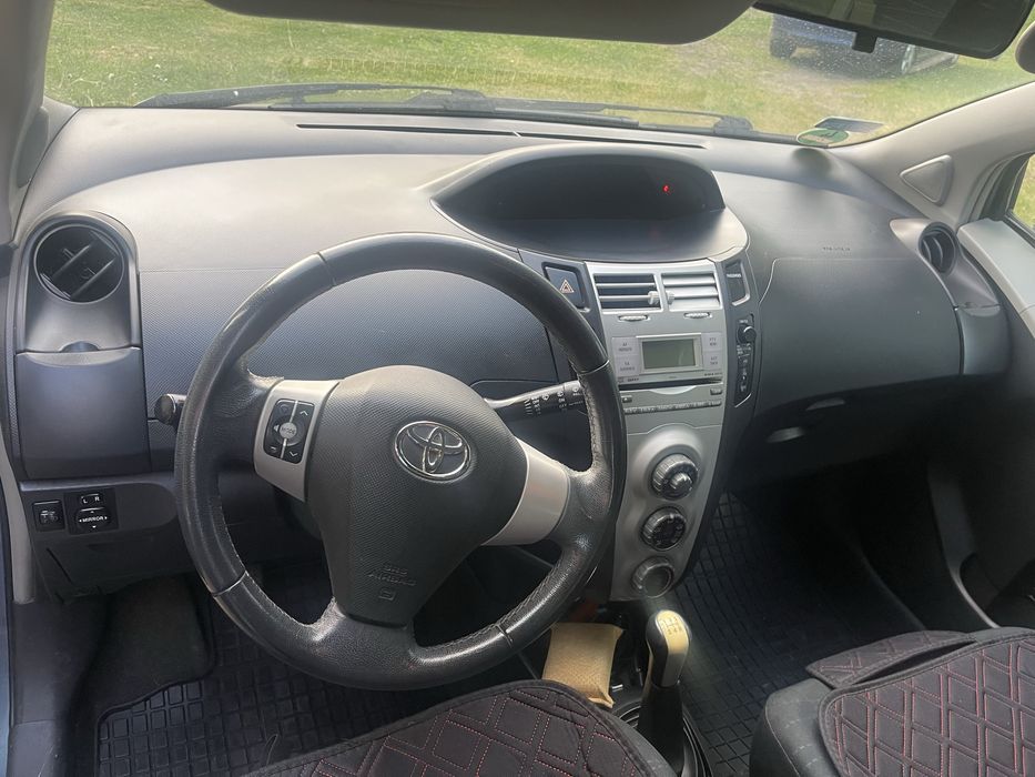 Toyota yaris 2007