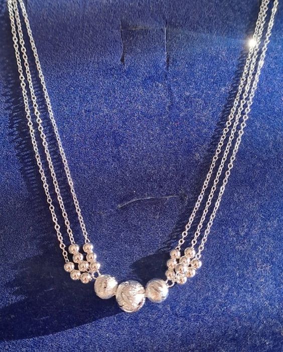 Pulseiras e colares em prata 925