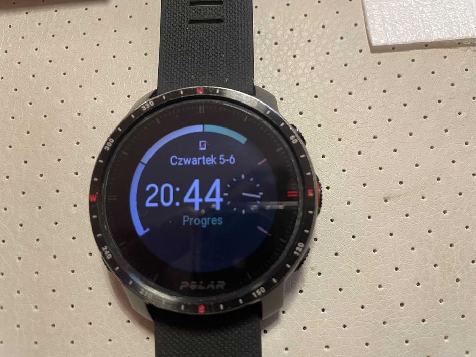 Smartwatch pulsometr POLAR GRIT X PRO Black DLC