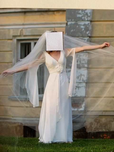 Suknia ślubna White One