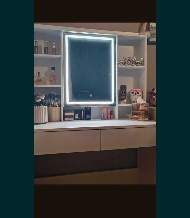 Toaletka Nowa Biała LED podświetlana trzech kolorach.