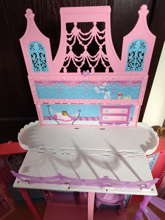 Składany domek zamej walizka dla Barbie Dreamtopia