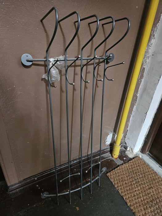 Wieszak ścienny na ubrania