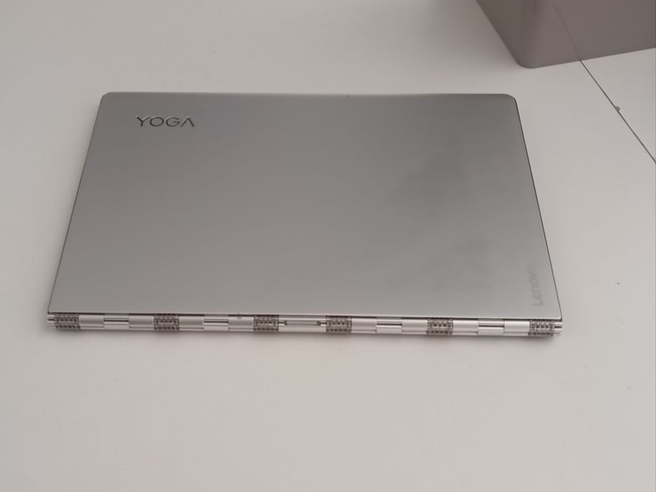 Laptop Lenovo Yoga 900