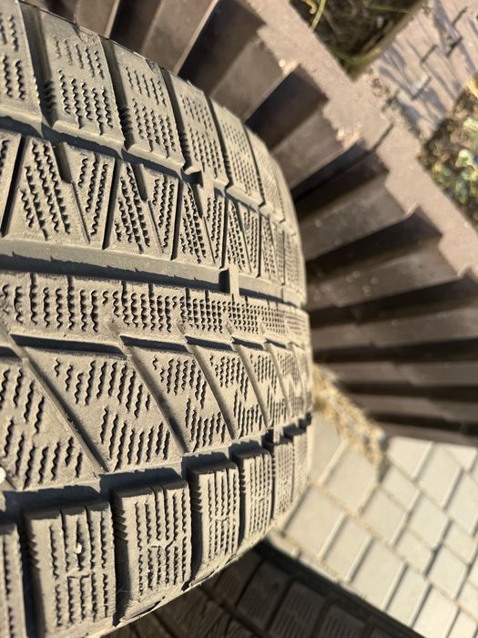 Шини зимові Sailun Ice Blazer Arctic EVO 255/45R19 104V XL