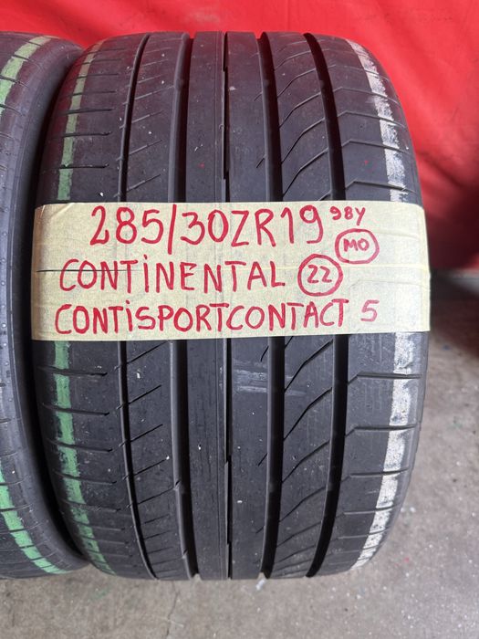 Pneus 285/30/19 Continental como novos