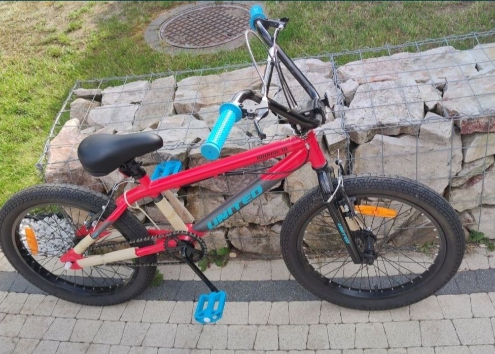 Rower BMX koła 20cal rotor 360 czerwony nowy 
Odbiór osobisty
