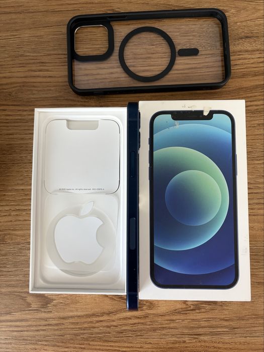 Продам IPhone 12