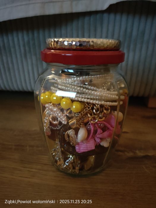 Mystery jewely jar