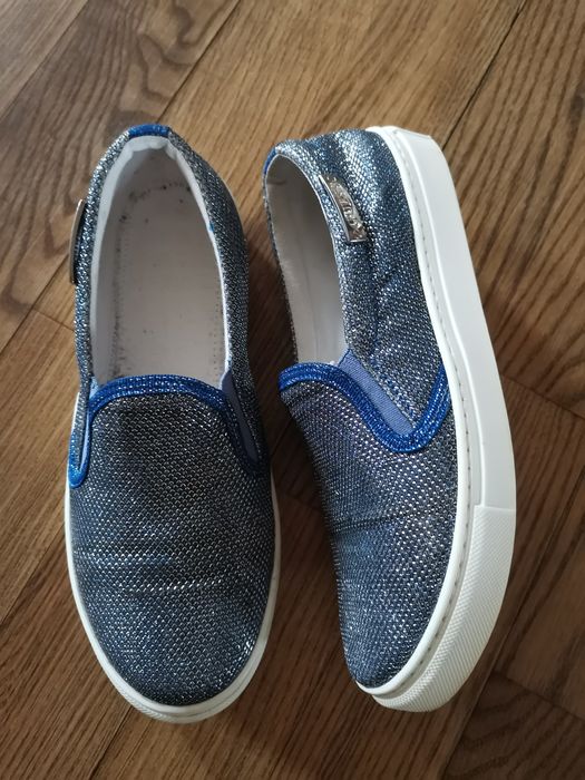 Сліпони Guess в ідеальному стані