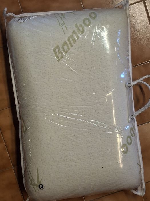 Almofada de bambu