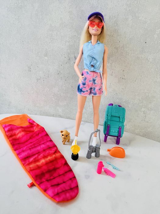 Ігровий набір Barbie Кемпінг