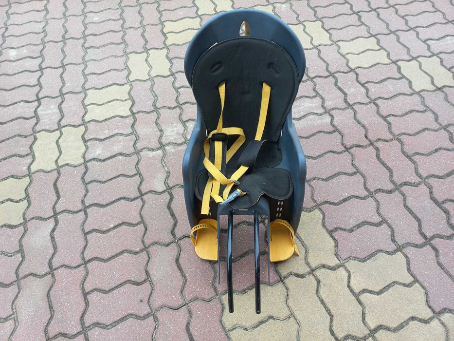 Fotelik rowerowy na bagażnik
