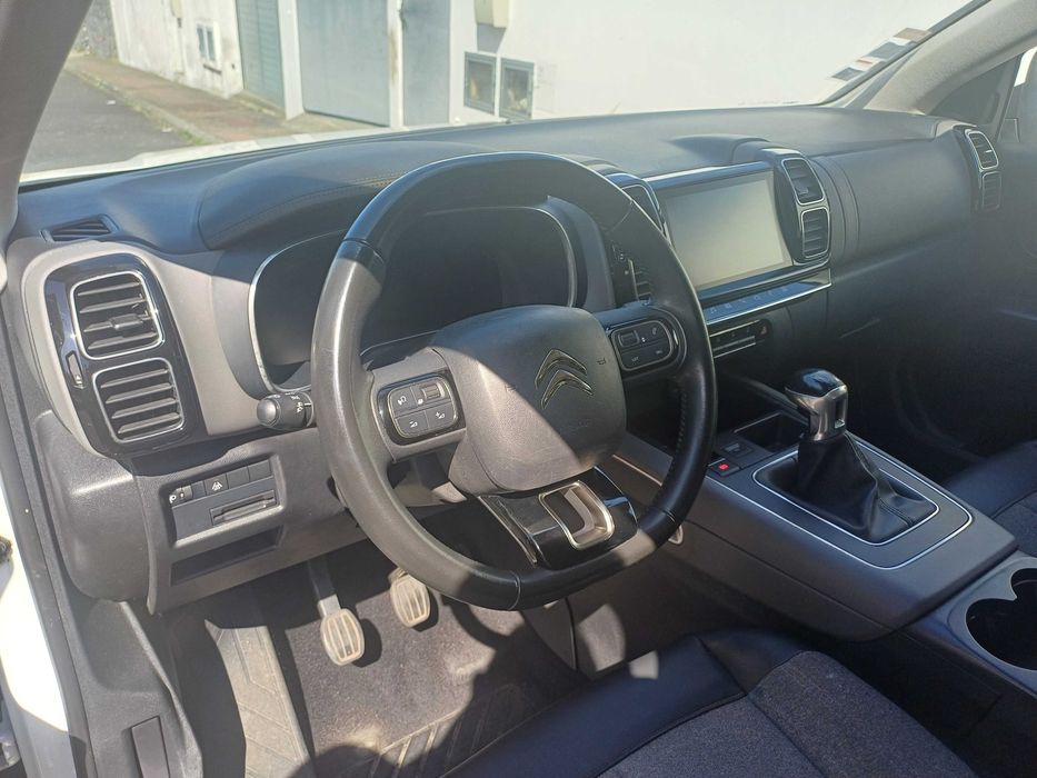 Citroën C5 Aircross 1.2 Gasolina - 130cv (172.000 km) em muito bom estado. Motivo: troca por um elétrico