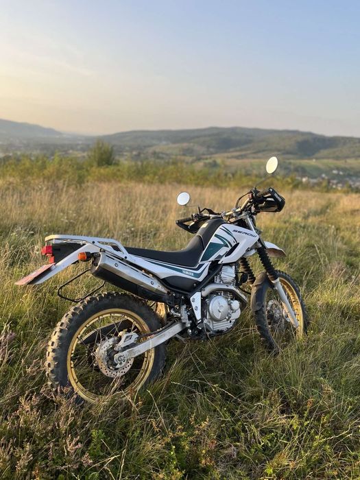 Мотоцикл ямаха серов 250