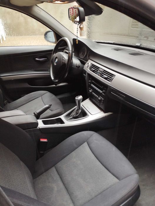 BMW e90 320d 163cv  2006