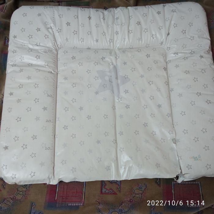 Матрац на пеленальний стіл