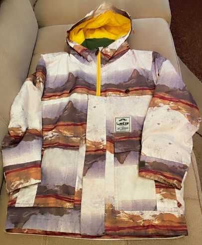 Używana dziecięca kurtka softshell/snowboard