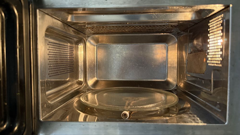 Micro-ondas Nodor de encastre inox com grill – 20L